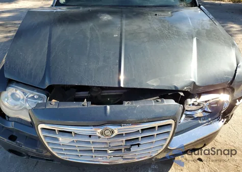 2008 Chrysler 300C from USA, damaged, VIN 2C3KA63H48H115965